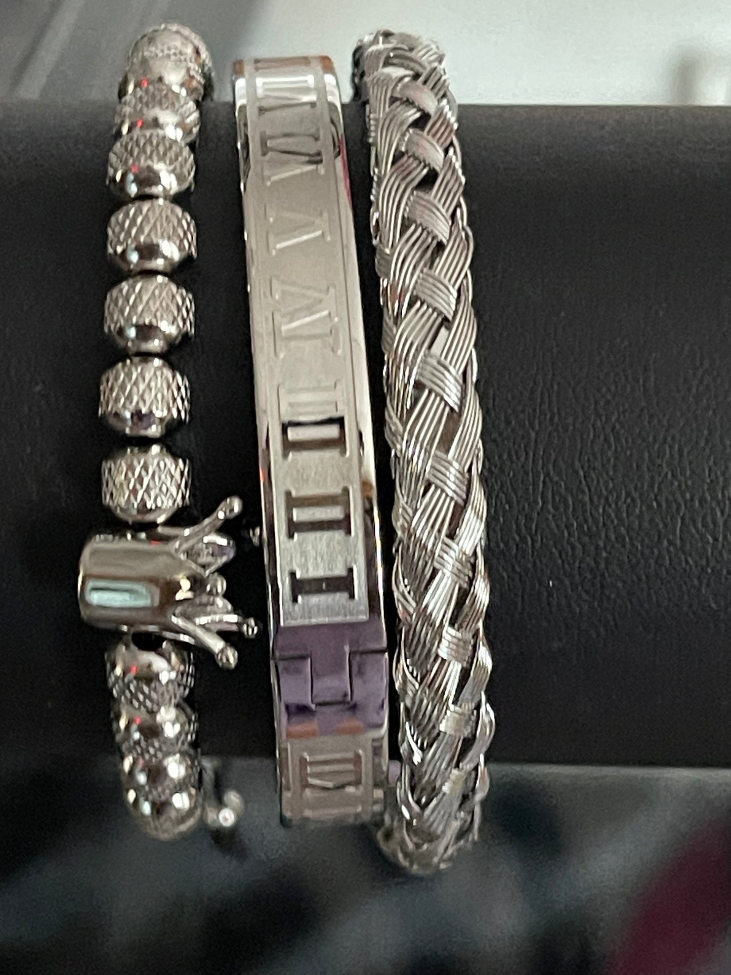 BANGLES