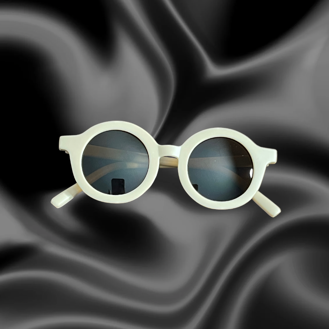 Little ladies round sunglasses